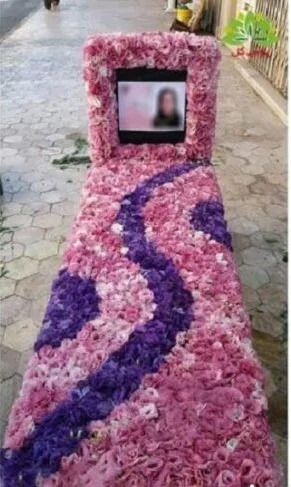 تزیین سنگ قبر ساده